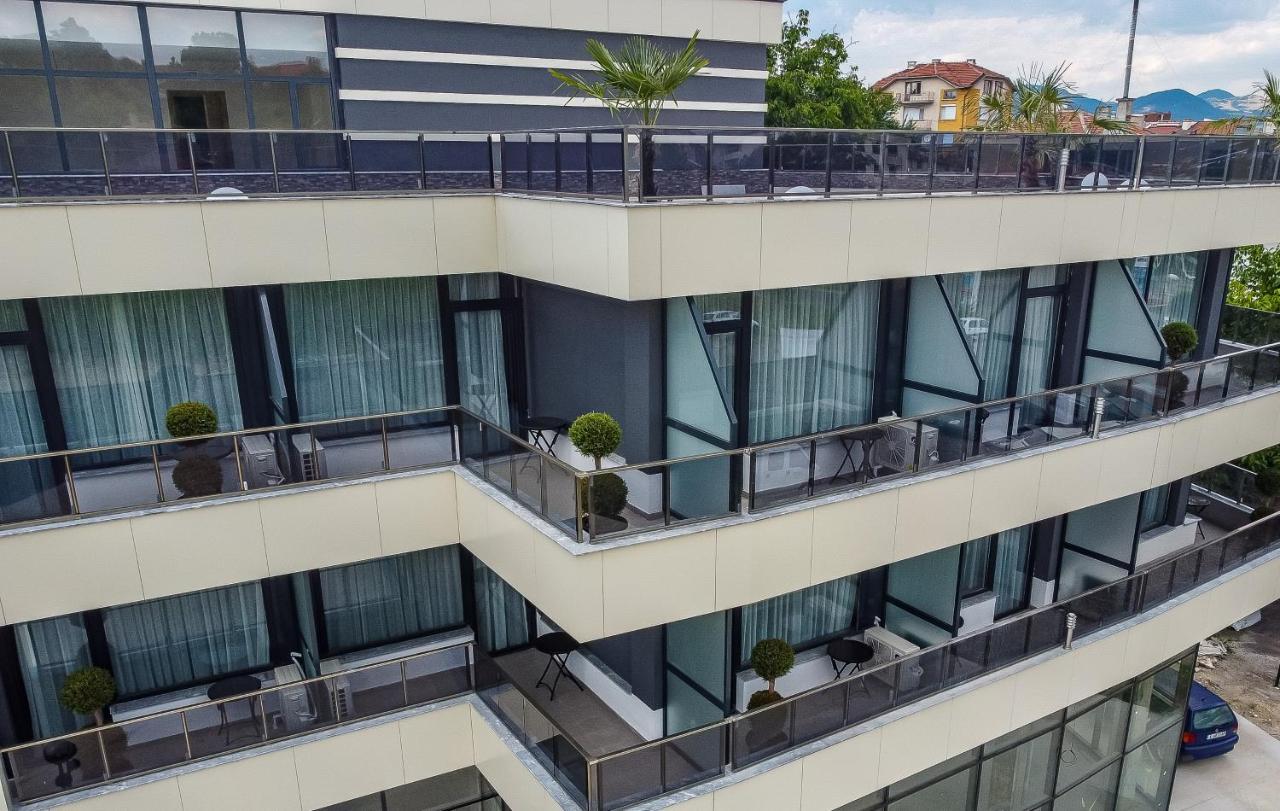 Hotel Caesar 2 Kyrdżali Zewnętrze zdjęcie