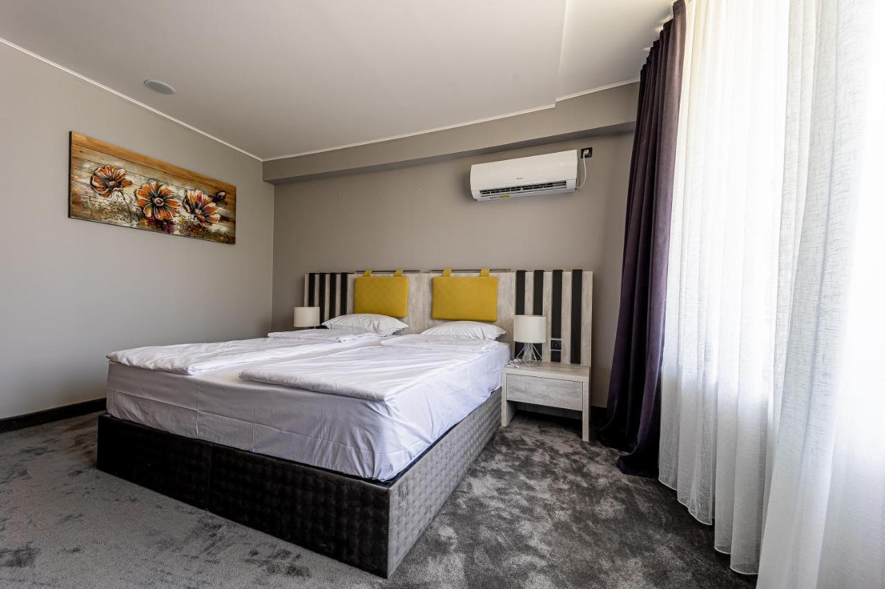 Hotel Caesar 2 Kyrdżali Zewnętrze zdjęcie