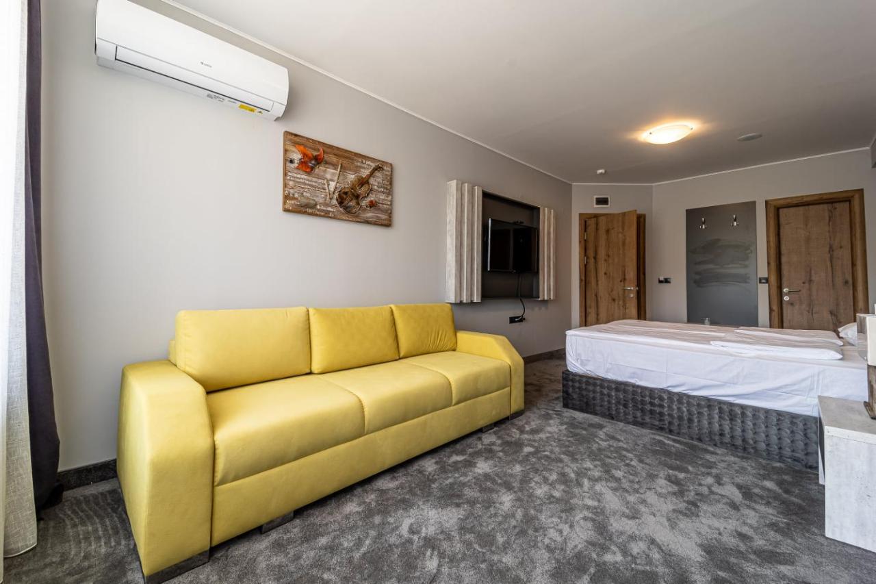 Hotel Caesar 2 Kyrdżali Zewnętrze zdjęcie
