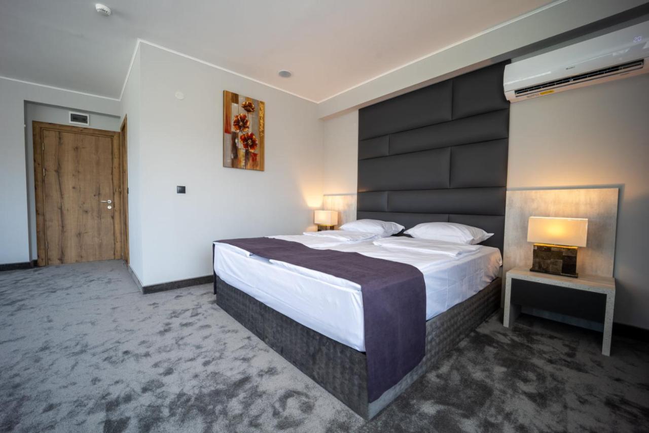 Hotel Caesar 2 Kyrdżali Zewnętrze zdjęcie